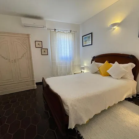 Eden - 1 דירה לאגוּ‏ש